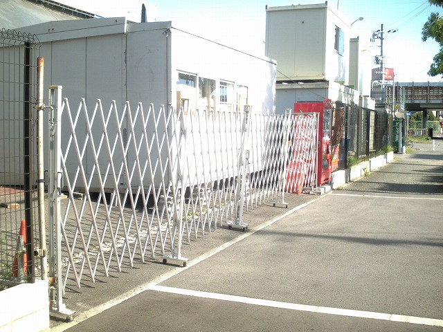 最高の品質 ゲート工業 アルミクロスゲート ”Yゲート” 高さ1.8m×幅4.8m 片開き 18AYS4824 3363125 法人 事業所限定  外直送元